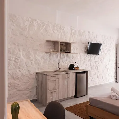 Horizon 4 Mykonos Town