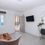 Horizon 4 * Mykonos Town