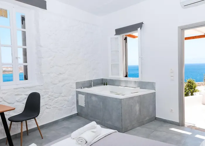 Horizon 4 Mykonos Town